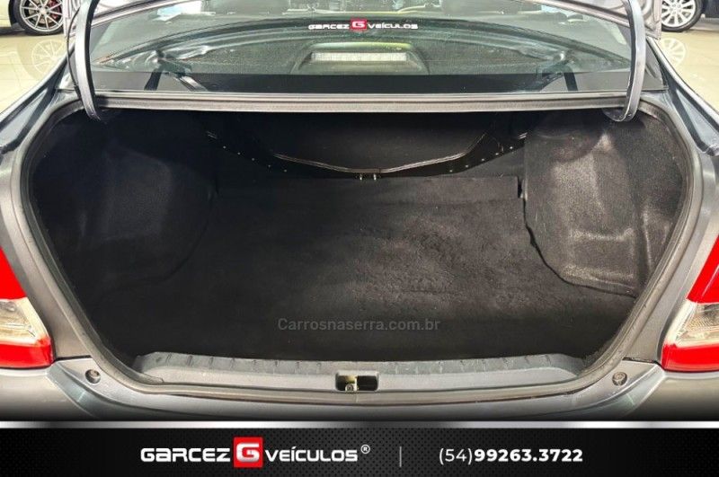 TOYOTA ETIOS 1.5 XS SEDAN 16V 2016/2016 GARCEZ VEÍCULOS BENTO GONÇALVES / Carros no Vale