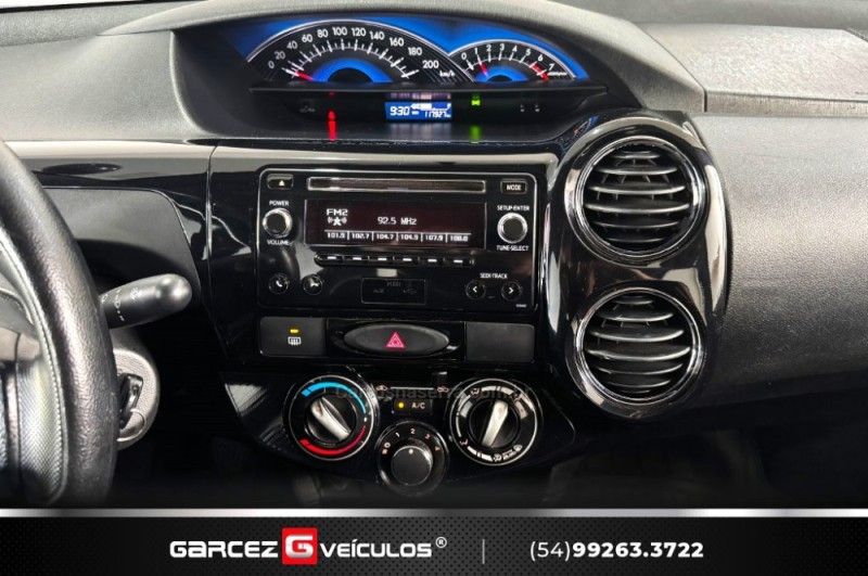 TOYOTA ETIOS 1.5 XS SEDAN 16V 2016/2016 GARCEZ VEÍCULOS BENTO GONÇALVES / Carros no Vale