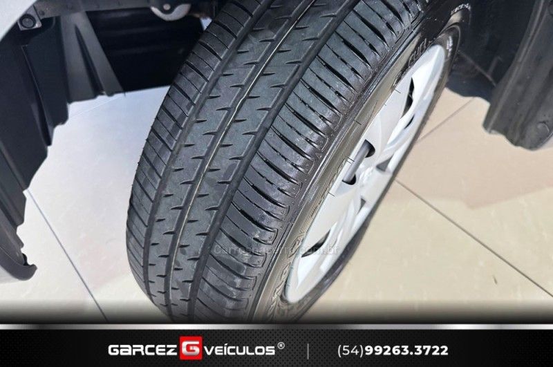 TOYOTA ETIOS 1.5 XS SEDAN 16V 2016/2016 GARCEZ VEÍCULOS BENTO GONÇALVES / Carros no Vale