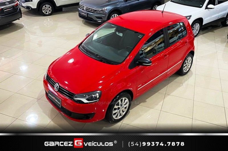 VOLKSWAGEN FOX 1.0 MI TREND 8V 2010/2011 GARCEZ VEÍCULOS BENTO GONÇALVES / Carros no Vale