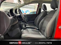 VOLKSWAGEN FOX 1.0 MI TREND 8V 2010/2011 GARCEZ VEÍCULOS BENTO GONÇALVES / Carros no Vale