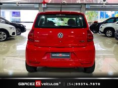 VOLKSWAGEN FOX 1.0 MI TREND 8V 2010/2011 GARCEZ VEÍCULOS BENTO GONÇALVES / Carros no Vale