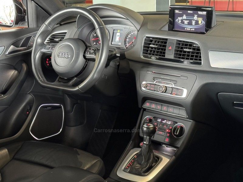 AUDI Q3 1.4 TFSI BLACK EDITION S TRONIC 2018/2019 GRIFFCAR MULTIMARCAS DOIS IRMÃOS / Carros no Vale