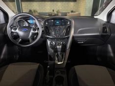 FORD FOCUS 1.6 S 16V 2014/2015 GRIFFCAR MULTIMARCAS DOIS IRMÃOS / Carros no Vale