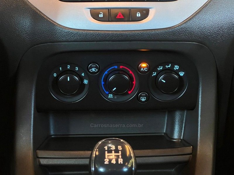 FORD KA 1.0 SE 12V 2020/2020 GRIFFCAR MULTIMARCAS DOIS IRMÃOS / Carros no Vale
