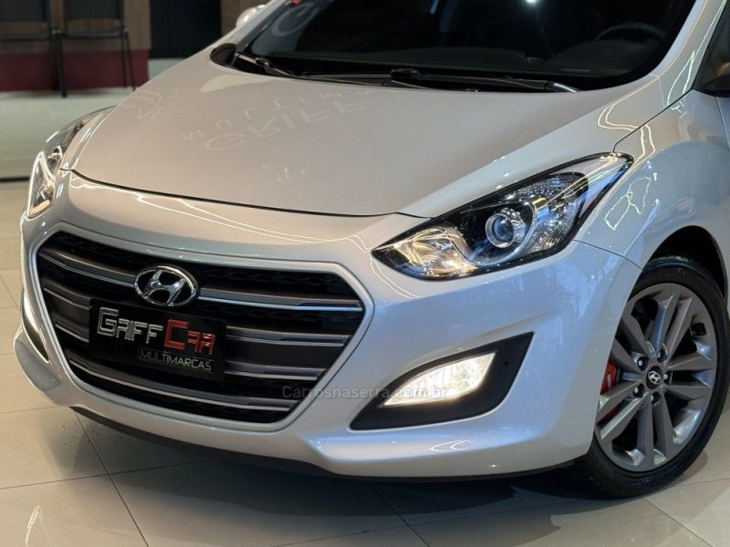 HYUNDAI I30 1.8 MPI 16V 2015/2016 GRIFFCAR MULTIMARCAS DOIS IRMÃOS / Carros no Vale
