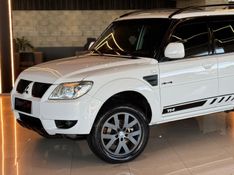 MITSUBISHI PAJERO TR4 2.0 4X4 16V 140CV 2012/2013 GRIFFCAR MULTIMARCAS DOIS IRMÃOS / Carros no Vale