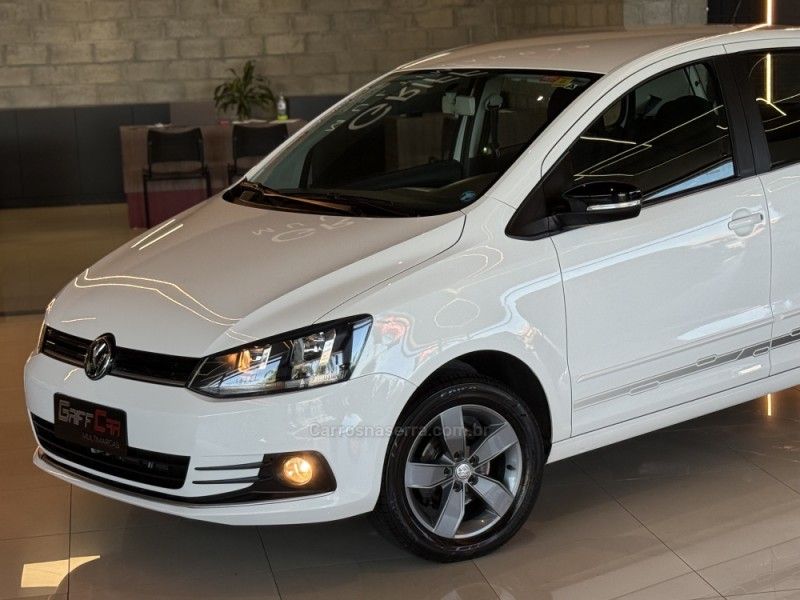 VOLKSWAGEN FOX 1.6 CONNECT 8V 2019/2019 GRIFFCAR MULTIMARCAS DOIS IRMÃOS / Carros no Vale