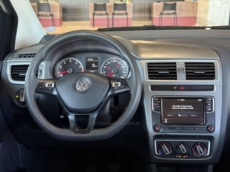 VOLKSWAGEN FOX 1.6 CONNECT 8V 2019/2019 GRIFFCAR MULTIMARCAS DOIS IRMÃOS / Carros no Vale