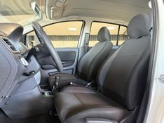 VOLKSWAGEN FOX 1.6 CONNECT 8V 2019/2019 GRIFFCAR MULTIMARCAS DOIS IRMÃOS / Carros no Vale