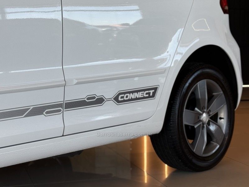 VOLKSWAGEN FOX 1.6 CONNECT 8V 2019/2019 GRIFFCAR MULTIMARCAS DOIS IRMÃOS / Carros no Vale