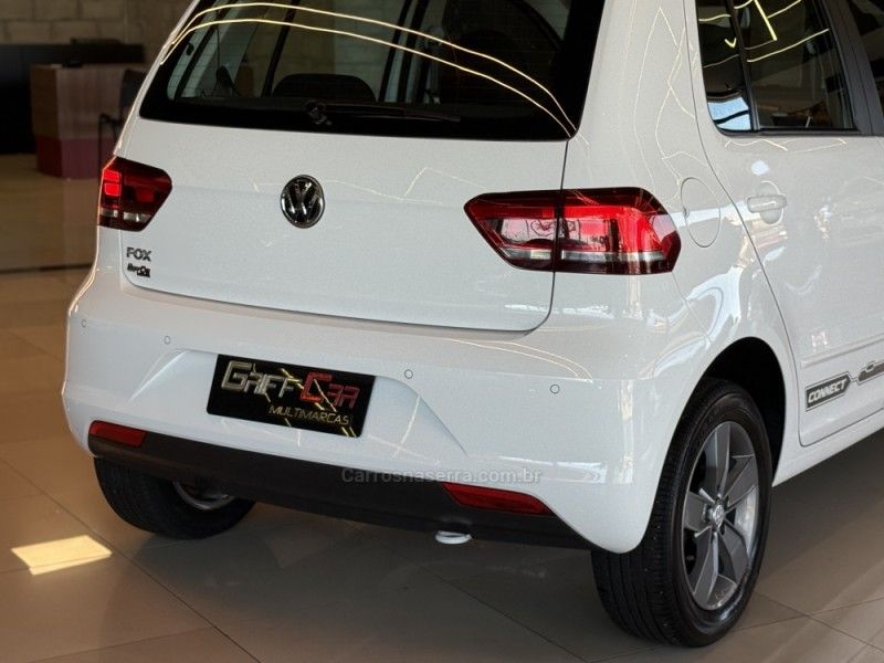VOLKSWAGEN FOX 1.6 CONNECT 8V 2019/2019 GRIFFCAR MULTIMARCAS DOIS IRMÃOS / Carros no Vale