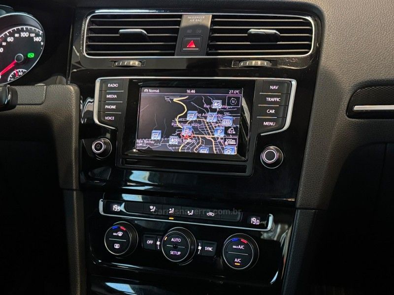 VOLKSWAGEN GOLF 1.4 TSI HIGHLINE 16V 2014/2014 GRIFFCAR MULTIMARCAS DOIS IRMÃOS / Carros no Vale