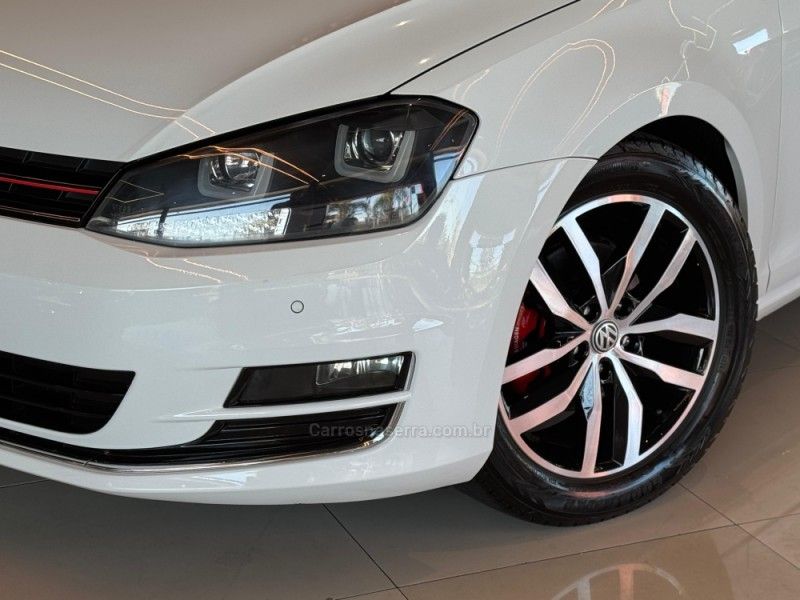 VOLKSWAGEN GOLF 1.4 TSI HIGHLINE 16V 2014/2014 GRIFFCAR MULTIMARCAS DOIS IRMÃOS / Carros no Vale