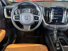 VOLVO XC60 2.0 D5 MOMENTUM AWD 2019/2020 GRIFFCAR MULTIMARCAS DOIS IRMÃOS / Carros no Vale