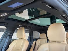 VOLVO XC60 2.0 D5 MOMENTUM AWD 2019/2020 GRIFFCAR MULTIMARCAS DOIS IRMÃOS / Carros no Vale