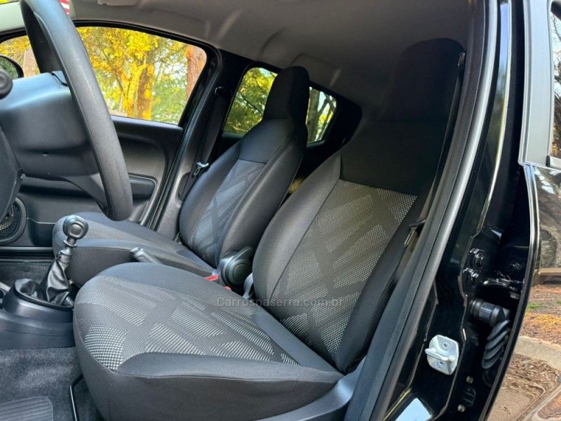 FIAT MOBI 1.0 8V EVO LIKE 2023/2024 KASPER VEÍCULOS DOIS IRMÃOS / Carros no Vale