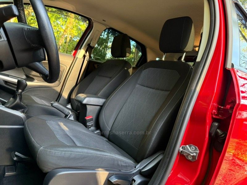 FORD ECOSPORT 1.5 TIVCT SE 2017/2018 KASPER VEÍCULOS DOIS IRMÃOS / Carros no Vale