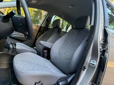 HYUNDAI HB20S 1.6 COMFORT PLUS 16V 2017/2017 KASPER VEÍCULOS DOIS IRMÃOS / Carros no Vale