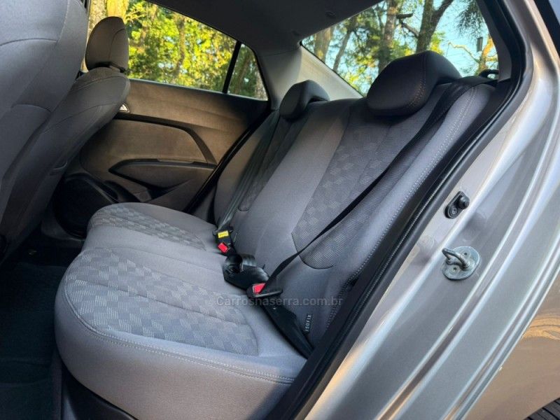 HYUNDAI HB20S 1.6 COMFORT PLUS 16V 2017/2017 KASPER VEÍCULOS DOIS IRMÃOS / Carros no Vale