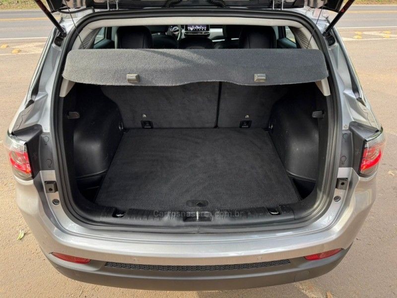 JEEP COMPASS 2.0 LONGITUDE TD350 TURBO 4X4 2022/2023 KASPER VEÍCULOS DOIS IRMÃOS / Carros no Vale