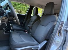 JEEP RENEGADE 1.8 16V SPORT 2021/2021 KASPER VEÍCULOS DOIS IRMÃOS / Carros no Vale