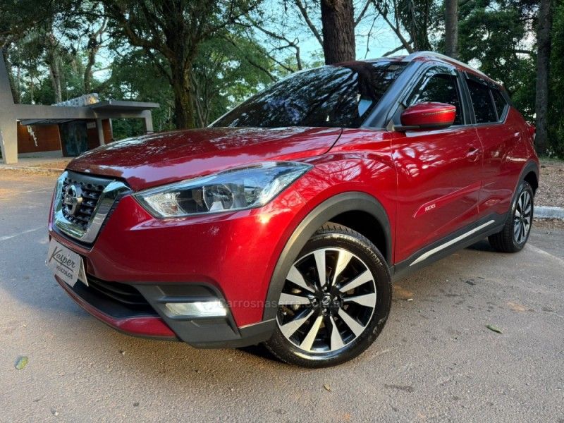 NISSAN KICKS 1.6 16V SV XTRONIC 2017/2018 KASPER VEÍCULOS DOIS IRMÃOS / Carros no Vale