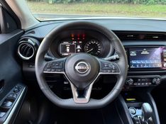 NISSAN KICKS 1.6 EXCLUSIVE 16V 2023/2024 KASPER VEÍCULOS DOIS IRMÃOS / Carros no Vale