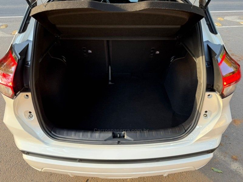 NISSAN KICKS 1.6 EXCLUSIVE 16V 2023/2024 KASPER VEÍCULOS DOIS IRMÃOS / Carros no Vale