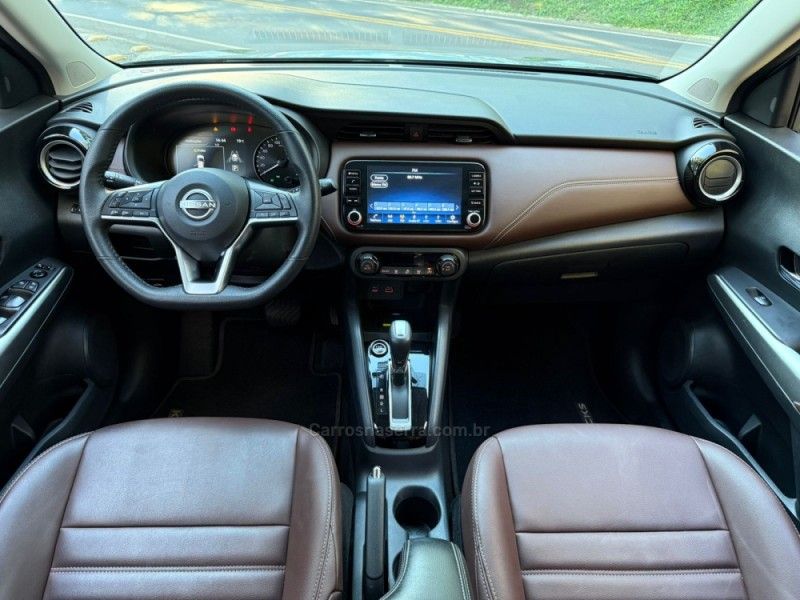 NISSAN KICKS 1.6 EXCLUSIVE 16V 2023/2024 KASPER VEÍCULOS DOIS IRMÃOS / Carros no Vale