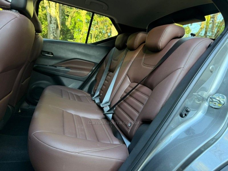 NISSAN KICKS 1.6 EXCLUSIVE 16V 2023/2024 KASPER VEÍCULOS DOIS IRMÃOS / Carros no Vale