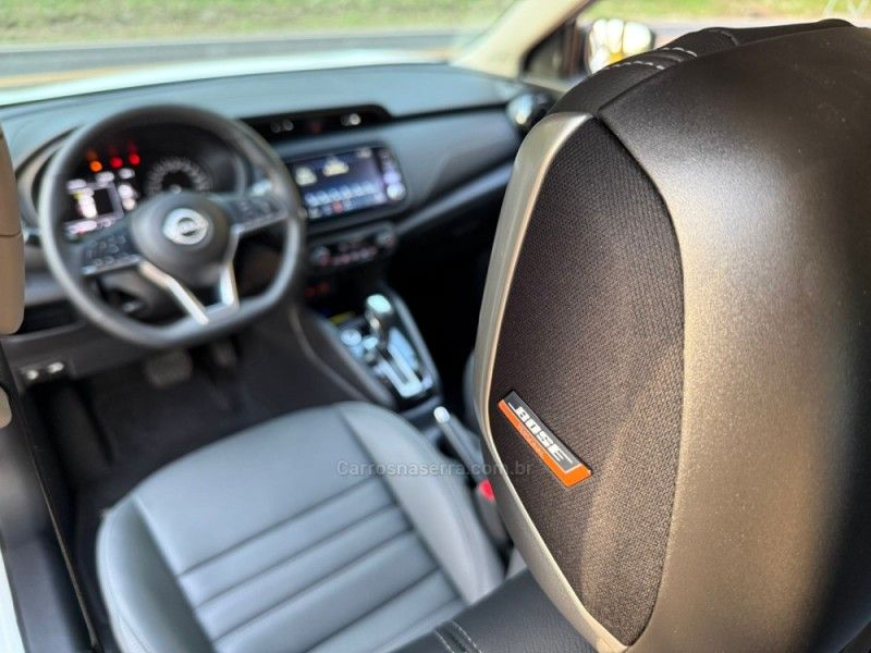 NISSAN KICKS 1.6 EXCLUSIVE 16V 2023/2024 KASPER VEÍCULOS DOIS IRMÃOS / Carros no Vale