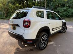 RENAULT DUSTER 1.6 ICONIC 16V 2023/2024 KASPER VEÍCULOS DOIS IRMÃOS / Carros no Vale