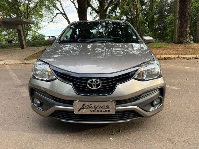 TOYOTA ETIOS 1.3 X 16V 2019/2020 KASPER VEÍCULOS DOIS IRMÃOS / Carros no Vale