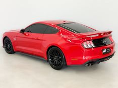 FORD MUSTANG 5.0 GT PREMIUM COUPÉ V8 32V 2018/2018 FOCAR VEÍCULOS CAXIAS DO SUL / Carros no Vale