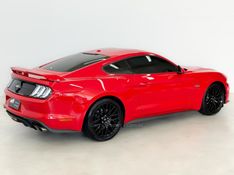 FORD MUSTANG 5.0 GT PREMIUM COUPÉ V8 32V 2018/2018 FOCAR VEÍCULOS CAXIAS DO SUL / Carros no Vale