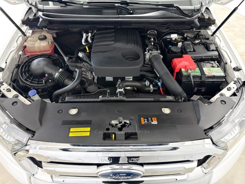 FORD RANGER 3.2 XLT 4X4 CD 20V 2018/2019 FOCAR VEÍCULOS CAXIAS DO SUL / Carros no Vale