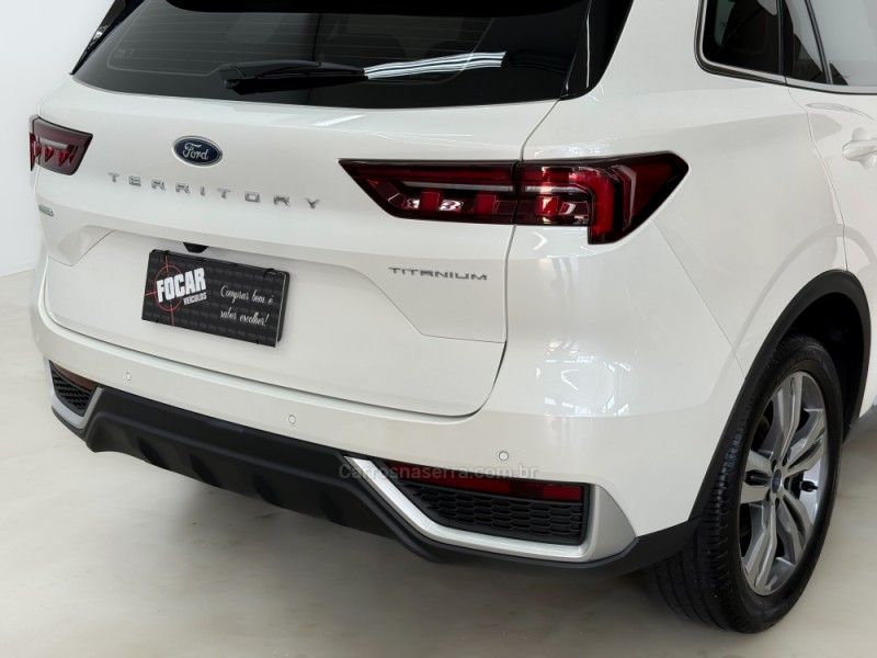 FORD TERRITORY 1.5 GTDI ECOBOOST TITANIUM 16V 2023/2024 FOCAR VEÍCULOS CAXIAS DO SUL / Carros no Vale