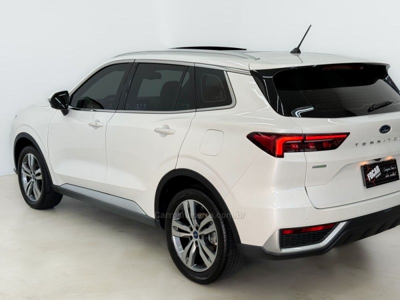 FORD TERRITORY 1.5 GTDI ECOBOOST TITANIUM 16V 2023/2024 FOCAR VEÍCULOS CAXIAS DO SUL / Carros no Vale
