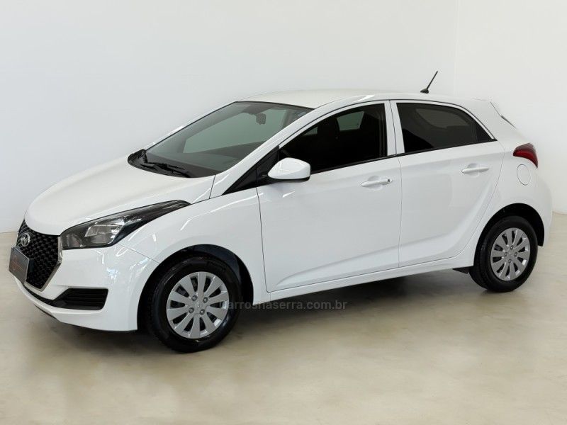 HYUNDAI HB20 1.0 UNIQUE 12V 2018/2019 FOCAR VEÍCULOS CAXIAS DO SUL / Carros no Vale