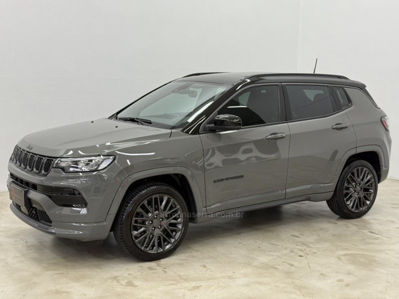 JEEP COMPASS 1.3 SERIE S T270 16V TURBO 2023/2024 FOCAR VEÍCULOS CAXIAS DO SUL / Carros no Vale JEEP COMPASS 1.3 SERIE S T270 16V TURBO 2023/2024 FOCAR VEÍCULOS CAXIAS DO SUL / Carros no Vale