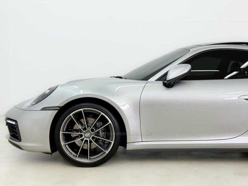 PORSCHE 911 3.0 CARRERA COUPÉ 2024/2024 FOCAR VEÍCULOS CAXIAS DO SUL / Carros no Vale