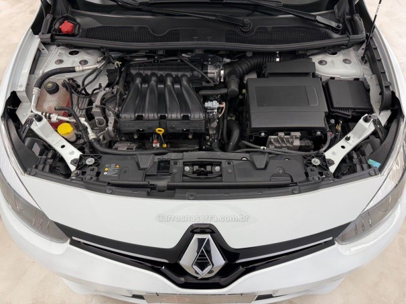RENAULT FLUENCE 2.0 DYNAMIQUE PLUS 16V 2015/2016 FOCAR VEÍCULOS CAXIAS DO SUL / Carros no Vale