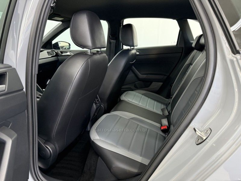 VOLKSWAGEN NIVUS 1.0 200 TSI HIGHLINE LAUNCHING EDITION TOTAL 2023/2023 FOCAR VEÍCULOS CAXIAS DO SUL / Carros no Vale