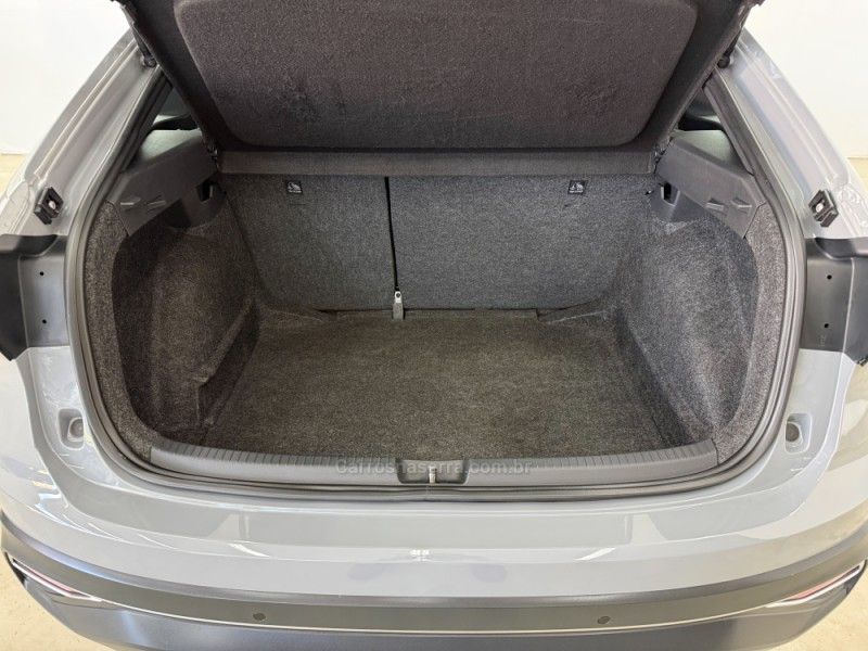 VOLKSWAGEN NIVUS 1.0 200 TSI HIGHLINE LAUNCHING EDITION TOTAL 2023/2023 FOCAR VEÍCULOS CAXIAS DO SUL / Carros no Vale