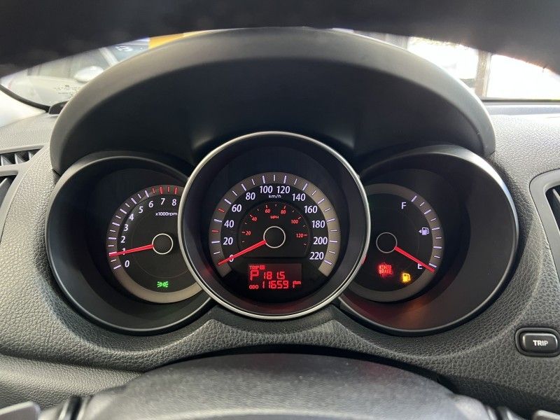 KIA CERATO 1.6 EX3 SEDAN 16V 2012/2012 PRIME MULTIMARCAS CAXIAS DO SUL / Carros no Vale