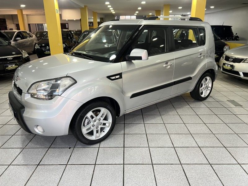 KIA SOUL 1.6 EX 16V 2011/2011 PRIME MULTIMARCAS CAXIAS DO SUL / Carros no Vale