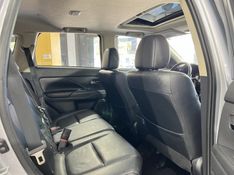 MITSUBISHI OUTLANDER 2.0 16V 2013/2014 PRIME MULTIMARCAS CAXIAS DO SUL / Carros no Vale