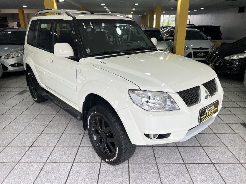 MITSUBISHI PAJERO TR4 2.0 4X4 16V 131CV 2011/2011 PRIME MULTIMARCAS CAXIAS DO SUL / Carros no Vale