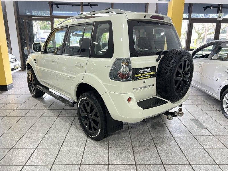 MITSUBISHI PAJERO TR4 2.0 4X4 16V 131CV 2011/2011 PRIME MULTIMARCAS CAXIAS DO SUL / Carros no Vale